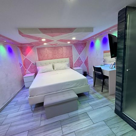 Clopat Vacanze2023 Hotel Napoli Eksteriør billede