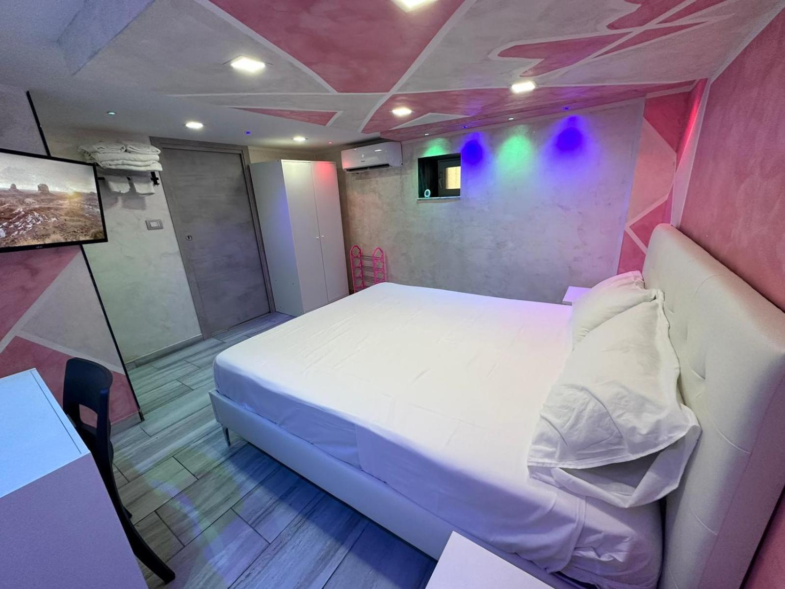 Clopat Vacanze2023 Hotel Napoli Eksteriør billede