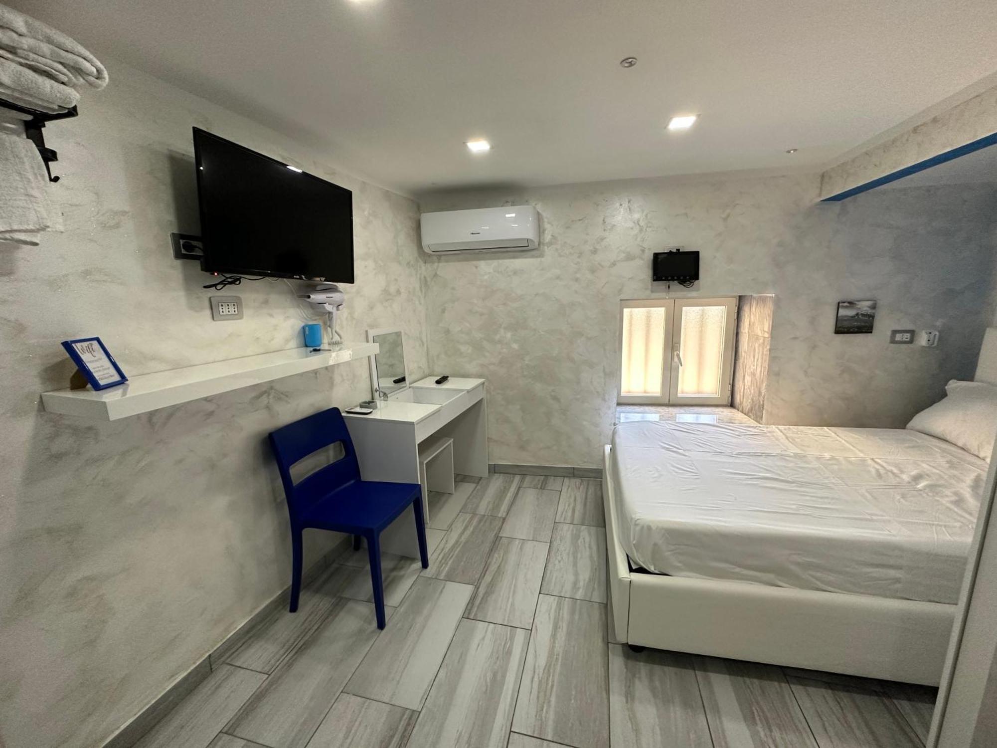 Clopat Vacanze2023 Hotel Napoli Eksteriør billede